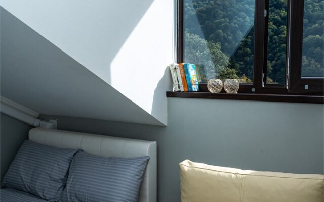 Studiya v Krasnoy Polyane