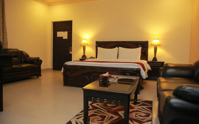 Hotel One Lalazar Multan