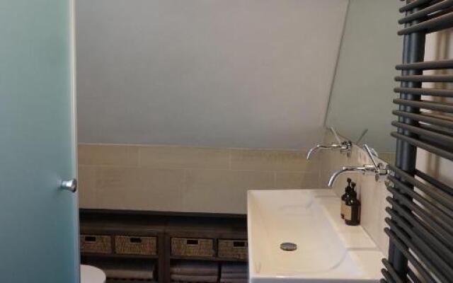 Perfectly located private room Oaks and Beeches