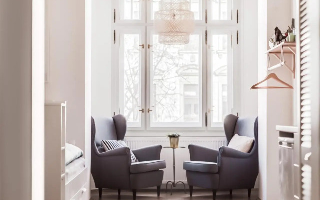 Trendy Local Apartment