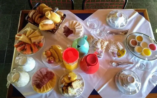 VELINN Recanto das Hortências Hotel