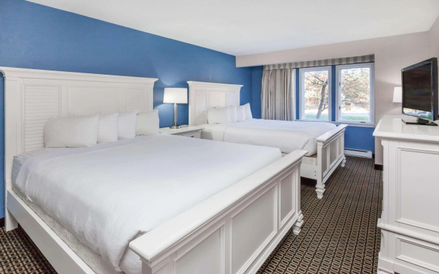 Travelodge by Wyndham Traverse City MI