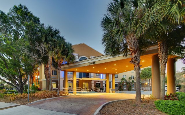 Holiday Inn Express & Suites West Palm Beach Metrocentre, an IHG Hotel