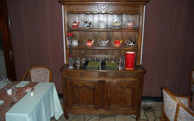 Hostellerie La Villa Des Roses