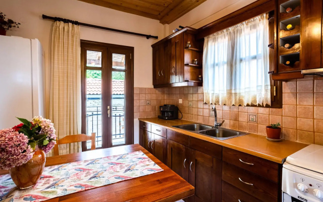 Stemnitsa Stone Residence - Comfy Mountain Getaway