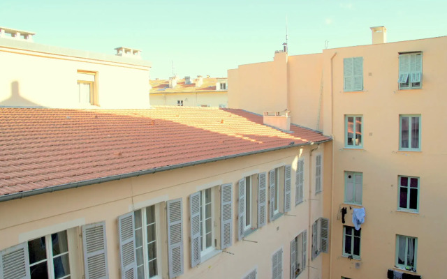 Ze Perfect Place - Antiquaire - Le Port - Harbor