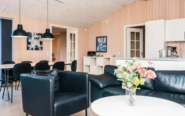 10 Person Holiday Home in Glesborg-by Traum