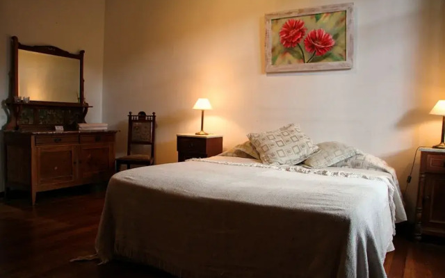 La Manuel Lobo Posada