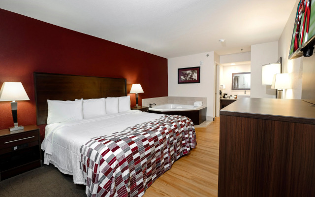 Super 8 by Wyndham Helen