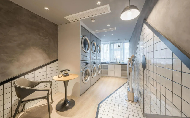 Atour Hotel Quzhou Nankong