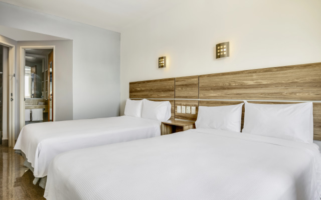 One Guadalajara Periferico Norte