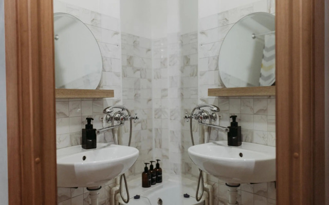 Апартаменты на улице Карамзина 8