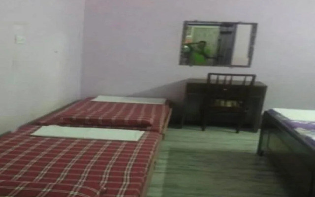 Hotel Golden Crown