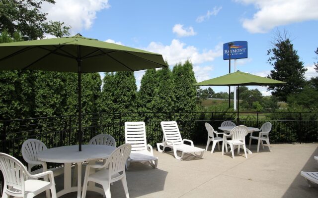 Baymont Inn & Suites Muskegon