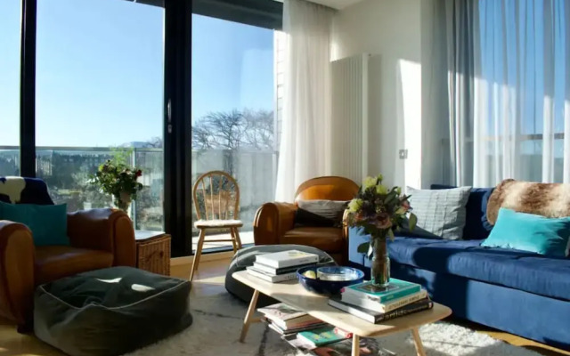 Quarter Mile Flat With Stunning Meadows View