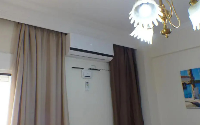 White Apartment 70m from the sea