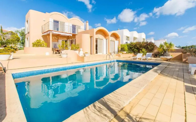 Villa Midas