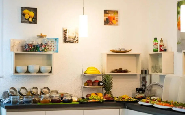 Bed and Breakfast Outlet Hotel