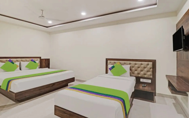 Treebo Krishnam Boutique