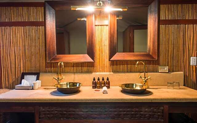 Aha Thakadu River Camp