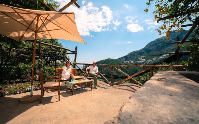 Pontone Hills on Amalfi