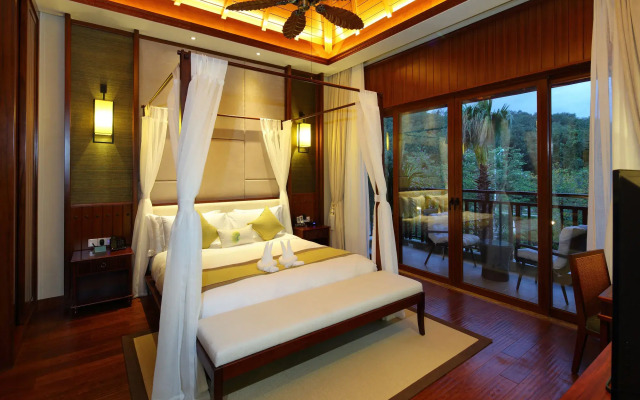 Sanya Ocean Sonic Banling Hotspring Resort