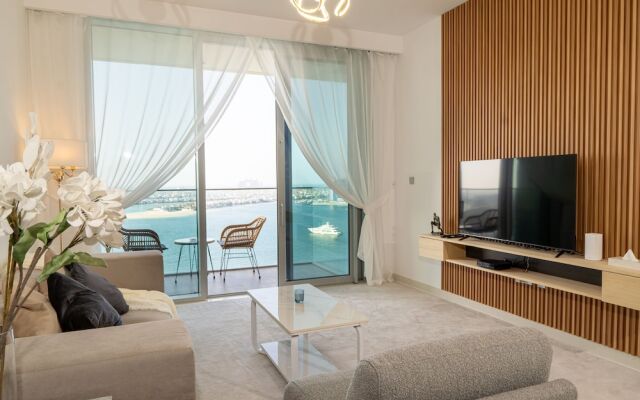 YOUR STAY Apartments Luxury Beachfront Living