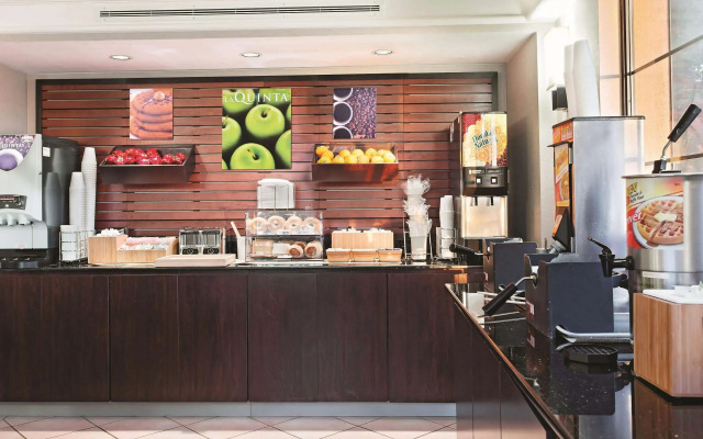 La Quinta Inn by Wyndham Champaign