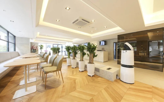 Haeundae Thevan Hotel