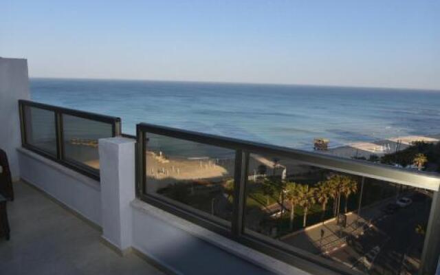 Penthouse Apartment On The Beach