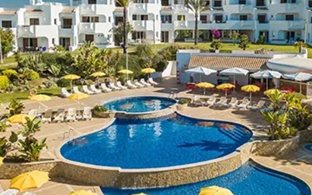 Amazing 2-bedroom Appartment With big Terrace!