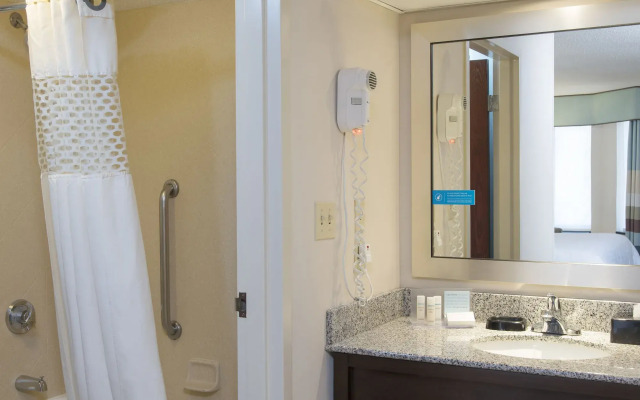 Hampton Inn and Suites Kokomo
