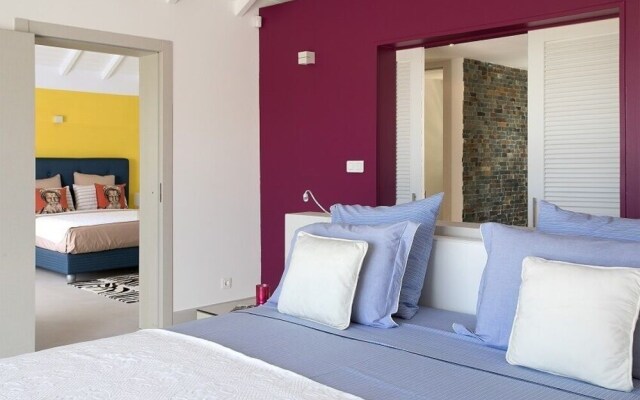 Villa Discovery
