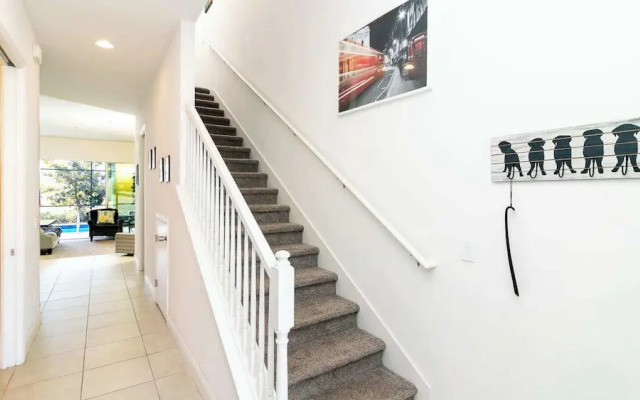 Great Escape to the Enclaves Near Disney!