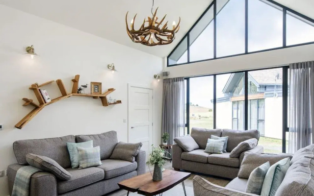 Restharrow Lodge