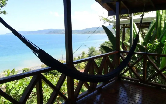 Las Cotingas Lodge