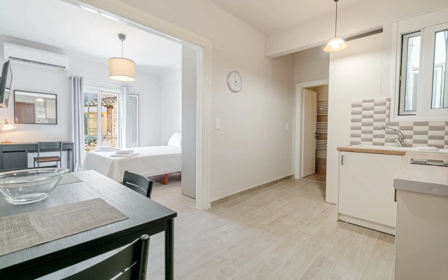Alex Home by Corfuescapes
