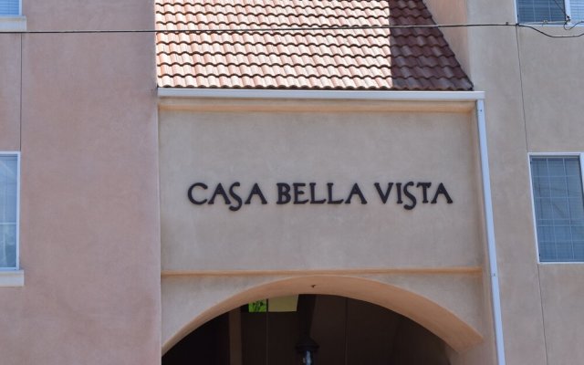 303 Casa Bella 2 Bedroom Condo by Redawning