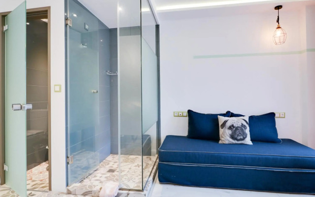 Blue Bottle Boutique Hotel