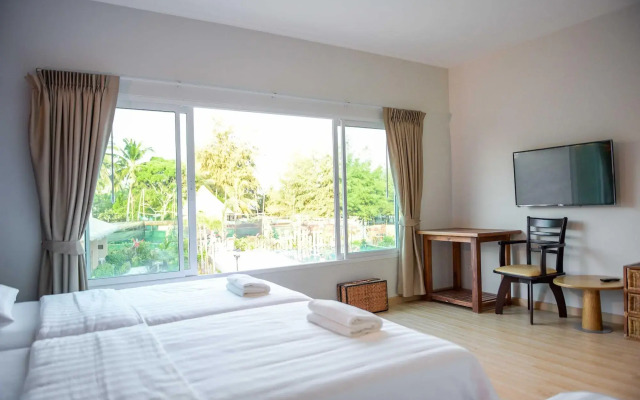Seaman Resort