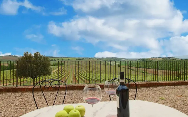 Farmhouse With Pool in Montepulciano