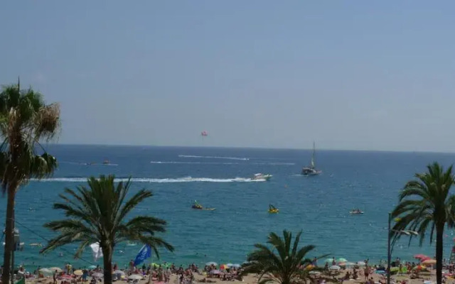 Sunny Lloret Beach
