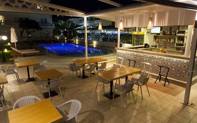 Tropicana Beach Resort