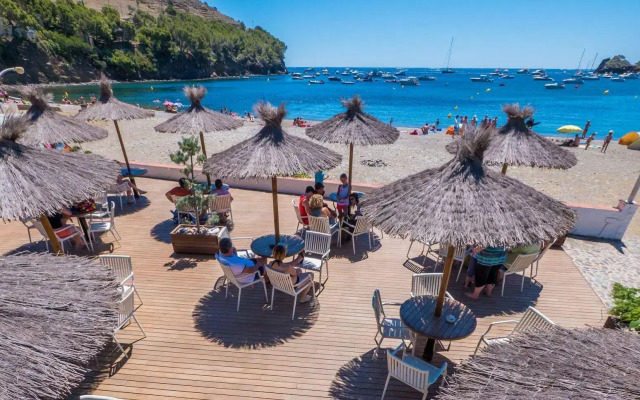 Cala Montjoi