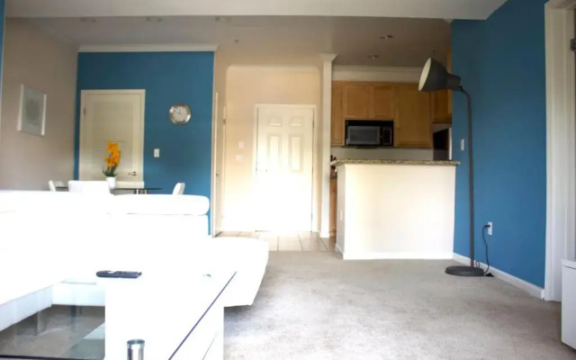 Amazing Apartments near the grove