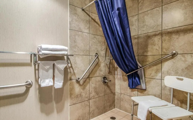 GuestHouse Inn & Suites Fort Collins