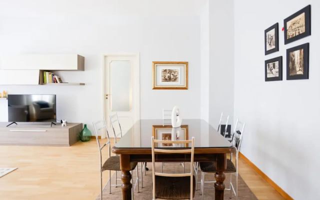 Riviera di Chiaia 207