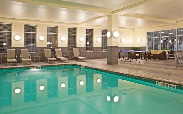 DoubleTree by Hilton Chicago Midway Airport