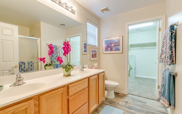 PeachTree - 2 Br home by RedAwning