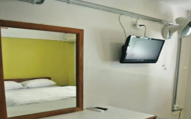 Deejai Chiang Mai Backpackers - Adults Only